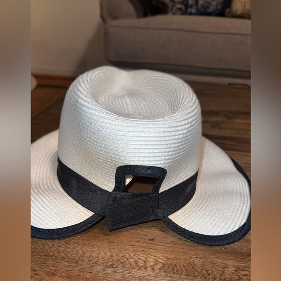 Wallaroo Hat Company Women’s Fedora GABI hat cap IVORY main image 4